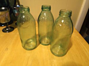 Simple Colored Bottles Craft How To | Flip This Rental