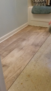 DIY Plank Vinyl Floor - Bathroom Update